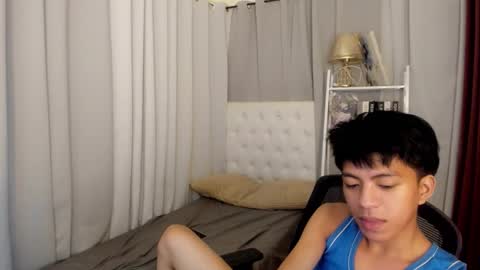 Snapshot of davincihugecock chatting on 03/03/26, 04:46 daniel online show from 03/03/26, 04:46