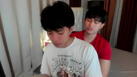 Snapshot of davincihugecock chatting on 06/25/26, 05:17 daniel online show from 06/25/26, 05:17