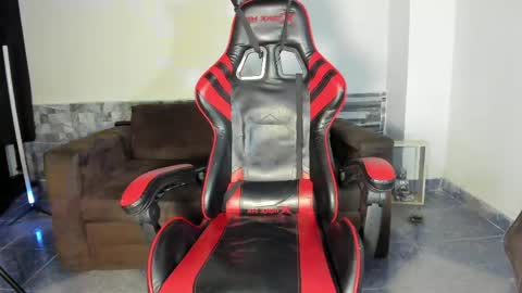 Davinson online show from 04/15/26, 07:59