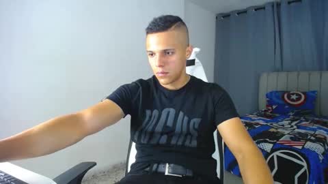 Snapshot of davisito7 chatting on 02/10/25, 02:41 David Angel online show from 02/10/25, 02:41