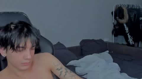 davis online show from 01/11/25, 04:03