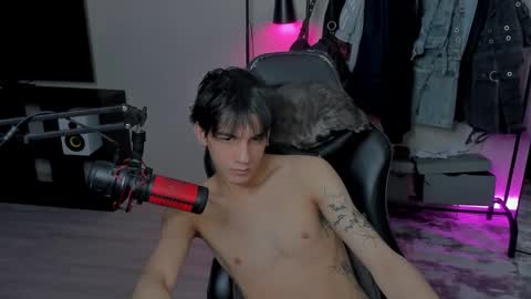 davis online show from 02/14/25, 02:33