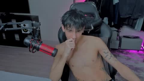 davis online show from 02/25/25, 11:44