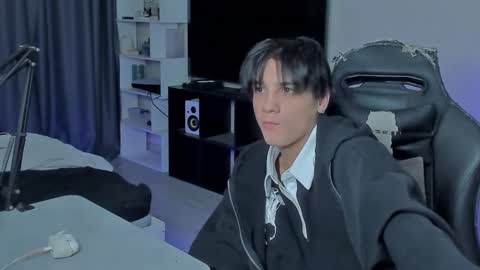 davis online show from 10/06/25, 12:30