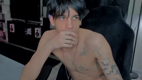 davis online show from 04/01/26, 01:50