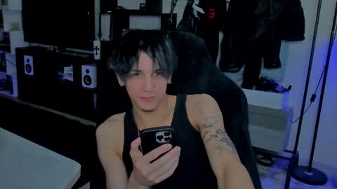 Snapshot of davisross chatting on 04/27/26, 02:15 davis online show from 04/27/26, 02:15