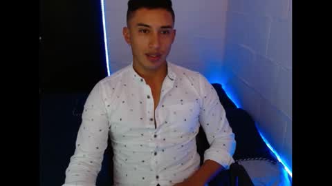 Snapshot of davixx258 chatting on 02/20/25, 09:53 DS online show from 02/20/25, 09:53