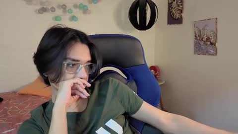 davoxer online show from 12/14/25, 03:45