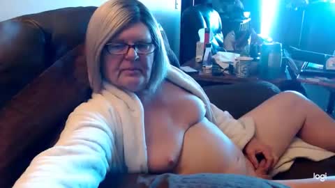 dawndoesall online show from 12/07/24, 06:15