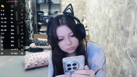 Alice online show from 12/04/25, 07:39