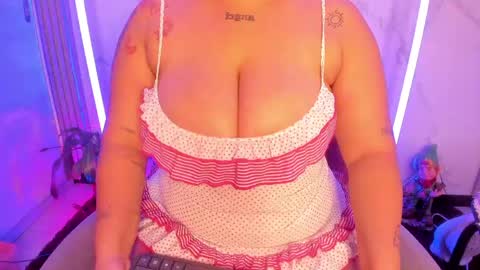 Snapshot of dayan_silva_ chatting on 05/21/26, 02:18 DAYAN online show from 05/21/26, 02:18
