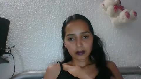 dayana_cruz online show from 04/11/26, 08:35