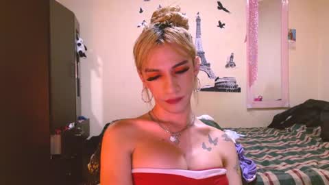 Snapshot of dayanna_01_ chatting on 07/17/26, 05:29 dayanna_01_ online show from 07/17/26, 05:29