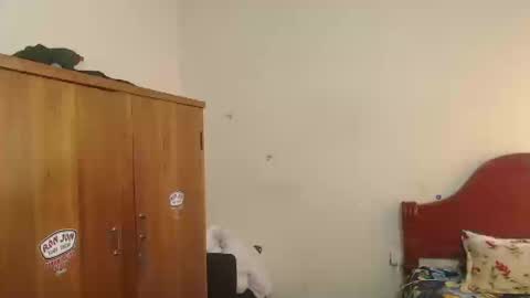 Dylon online show from 09/16/25, 06:53