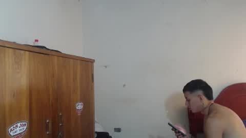 Dylon online show from 09/18/25, 04:31