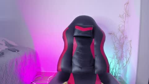 dayner_fox online show from 04/10/26, 11:42