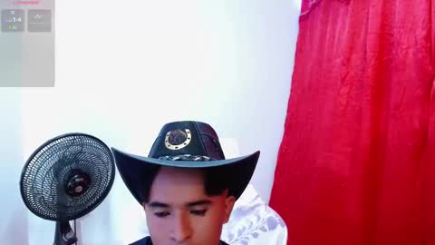 dayro_dduran online show from 10/11/25, 07:01