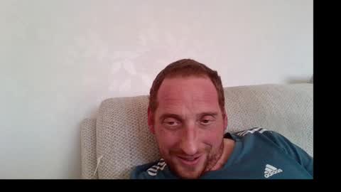 dazza2574 online show from 10/25/25, 02:56