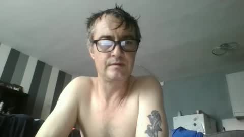 Dazzill online show from 10/19/25, 01:45