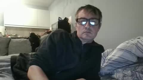 Dazzill online show from 10/26/25, 08:26