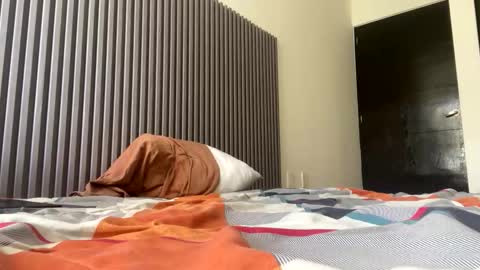 dboyyyyyyyyyy online show from 04/03/26, 05:22