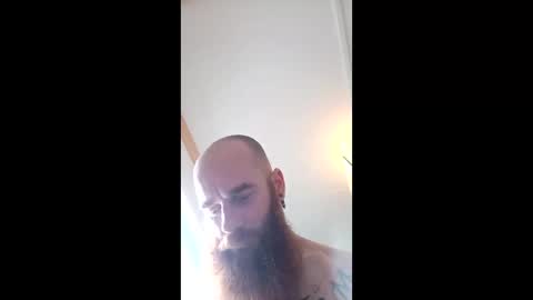 Snapshot of ddannadd chatting on 12/18/25, 02:50 ddannadd online show from 12/18/25, 02:50