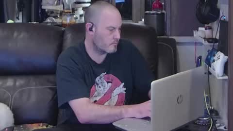 want girl to play with me online show from 02/15/26, 07:10