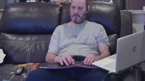 want girl to play with me online show from 03/05/26, 08:16