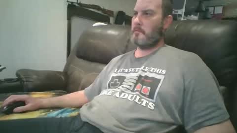 Snapshot of ddboobman chatting on 04/25/26, 01:08 want girl to play with me online show from 04/25/26, 01:08