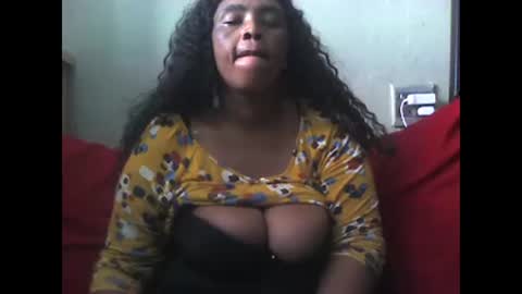 ddboobsnipples online show from 12/08/24, 12:52