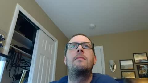 Snapshot of ddeeeezznnuuttzz chatting on 01/13/25, 01:23 ddeeeezznnuuttzz online show from 01/13/25, 01:23