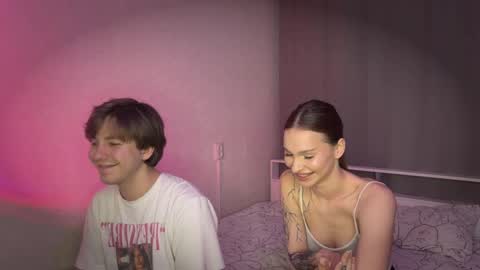 Snapshot of ddewser chatting on 03/04/26, 07:53 qrovers online show from 03/04/26, 07:53