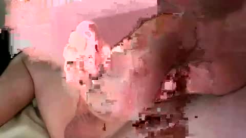 Snapshot of ddt7777777 chatting on 10/19/25, 01:12 ddt7777777 online show from 10/19/25, 01:12