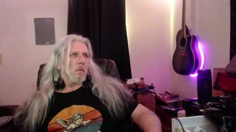 deaconoddeye online show from 12/19/25, 09:22