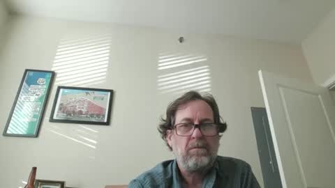 playing near open window online show from 01/14/26, 10:58