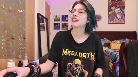 Snapshot of deadratsoup chatting on 12/27/24, 05:59 Rat online show from 12/27/24, 05:59