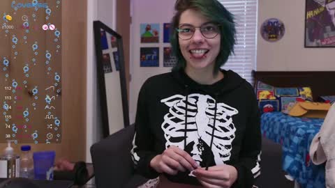 Snapshot of deadratsoup chatting on 01/28/25, 04:19 Rat online show from 01/28/25, 04:19