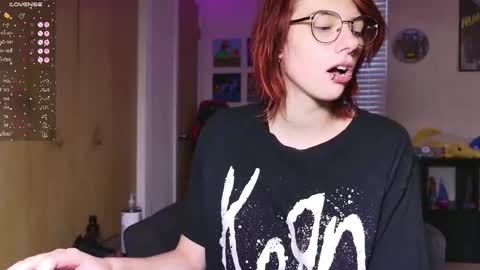 Snapshot of deadratsoup chatting on 09/12/25, 03:01 Rat online show from 09/12/25, 03:01