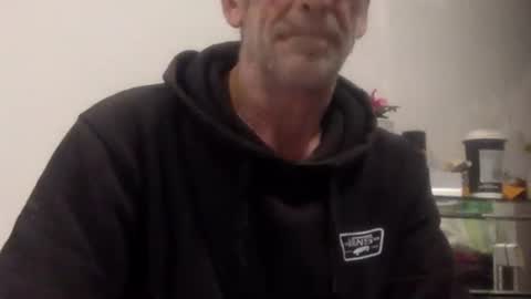 Snapshot of deanofflove221000 chatting on 09/28/25, 01:49 deanofflove221000 online show from 09/28/25, 01:49