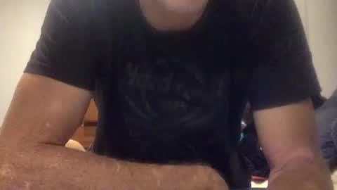 Snapshot of deanofflove221000 chatting on 11/02/25, 09:33 deanofflove221000 online show from 11/02/25, 09:33