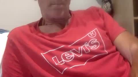 Snapshot of deanofflove221000 chatting on 11/11/25, 07:14 deanofflove221000 online show from 11/11/25, 07:14