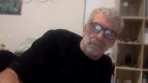 Snapshot of deanofflove221000 chatting on 11/24/25, 04:29 deanofflove221000 online show from 11/24/25, 04:29