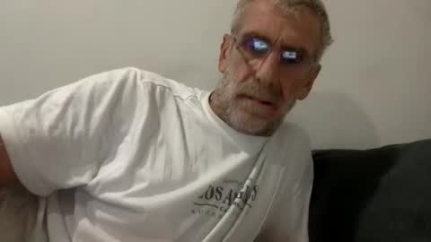 Snapshot of deanofflove221000 chatting on 03/03/26, 02:50 deanofflove221000 online show from 03/03/26, 02:50