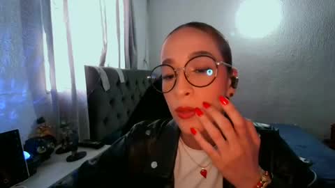 Snapshot of dear_juliet chatting on 07/21/26, 06:43 Juliet online show from 07/21/26, 06:43