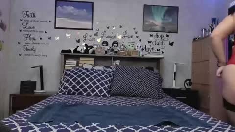 Rayna online show from 03/12/26, 09:32