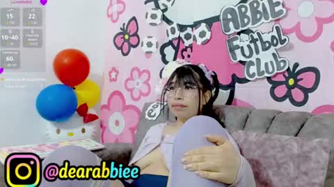 Snapshot of dearabbie chatting on 07/13/26, 07:44 DearAbbie online show from 07/13/26, 07:44