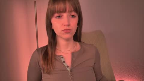 Snapshot of dearmoa chatting on 05/14/26, 06:47 Moa . online show from 05/14/26, 06:47