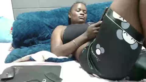 Snapshot of debbyslatter chatting on 02/24/25, 08:36 debbyslatter online show from 02/24/25, 08:36