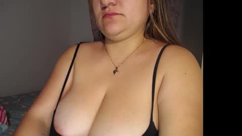 Snapshot of debie_lehee chatting on 12/13/24, 12:20 Victoria online show from 12/13/24, 12:20