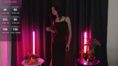 Eva online show from 11/11/25, 05:13